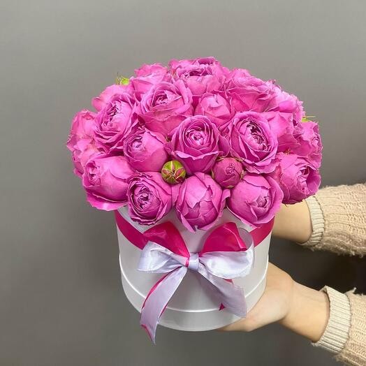 Букет цветов "Шляпная коробка Волшебные эмоции"